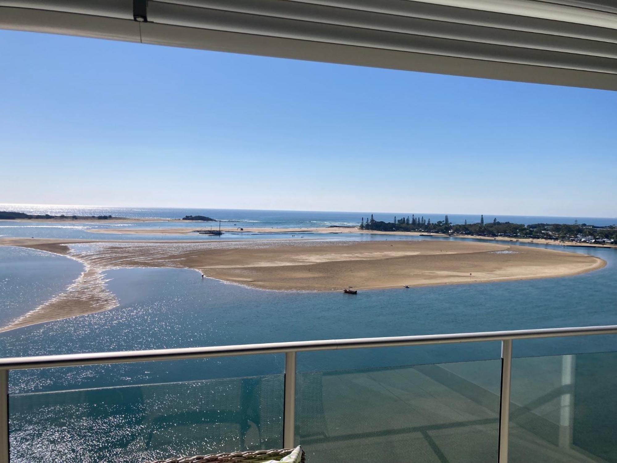 Waves Maroochy River Маручидор Экстерьер фото