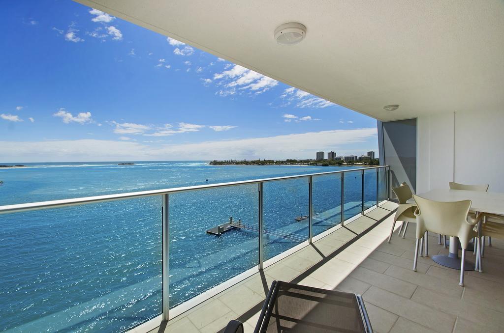 Waves Maroochy River Маручидор Экстерьер фото